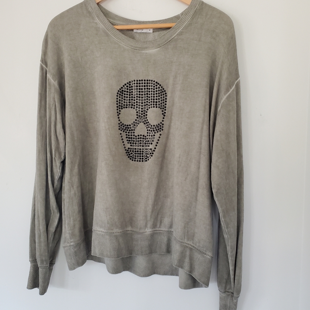 BRITAY Sz M Moss Green Relaxed Fit Sweatshirt Black Gem Skull Goth Grunge EUC - Picture 11 of 11